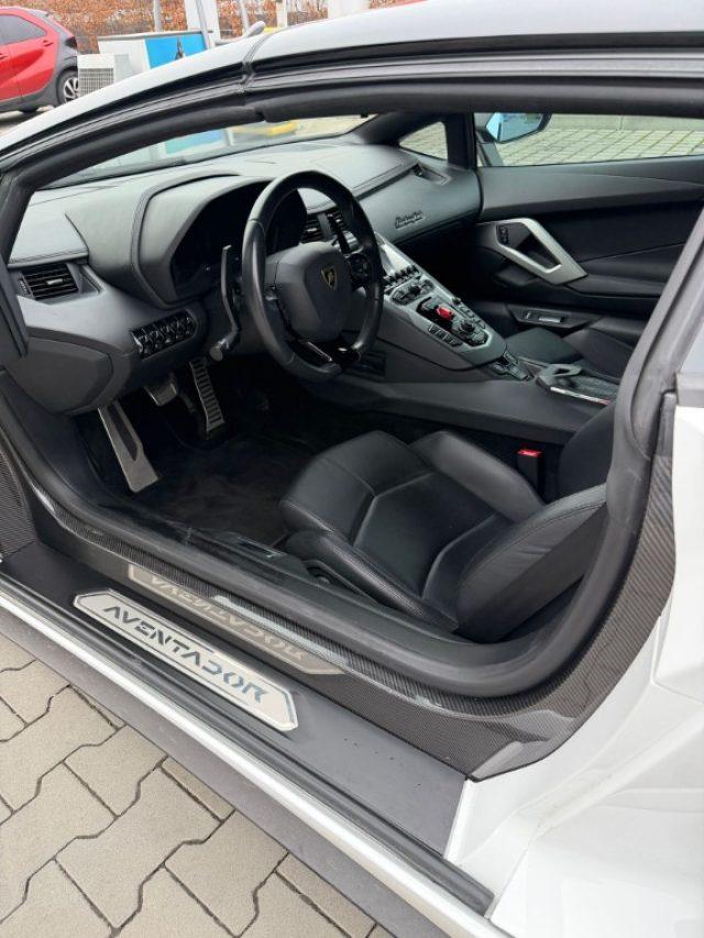 LAMBORGHINI Aventador S 6.5 Roadster