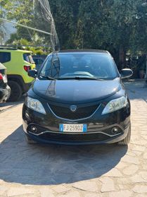 Lancia Ypsilon 1.3 MJT 16V 95 CV 5 porte S&S Silver