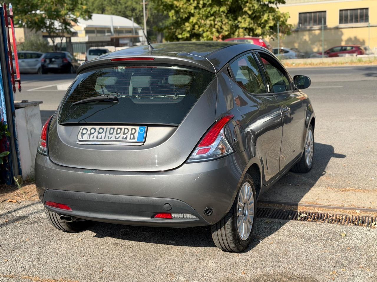 Lancia Ypsilon 1.2 69 CV 5 porte GPL Ecochic Elefantino