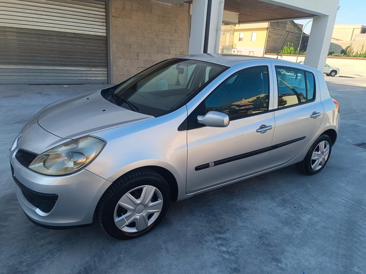 Renault Clio 1.5 dCi 85CV 5 porte Rip Curl