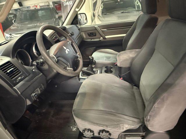 MITSUBISHI Pajero 3.2 DI-D 16V 3p. Intense