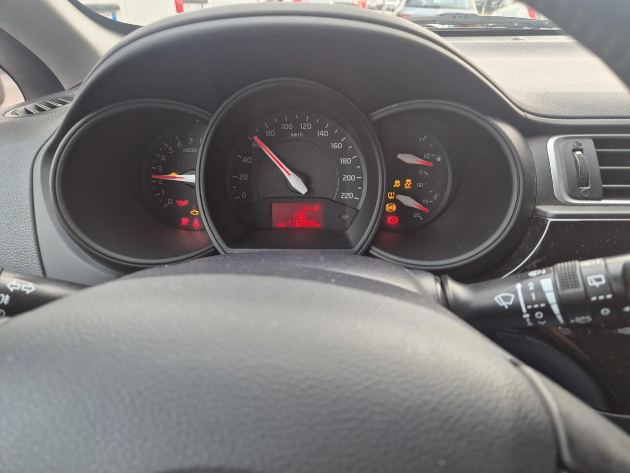 Kia Rio 1.2 CVVT 5p. Active E6B -- Unipropr.!!!