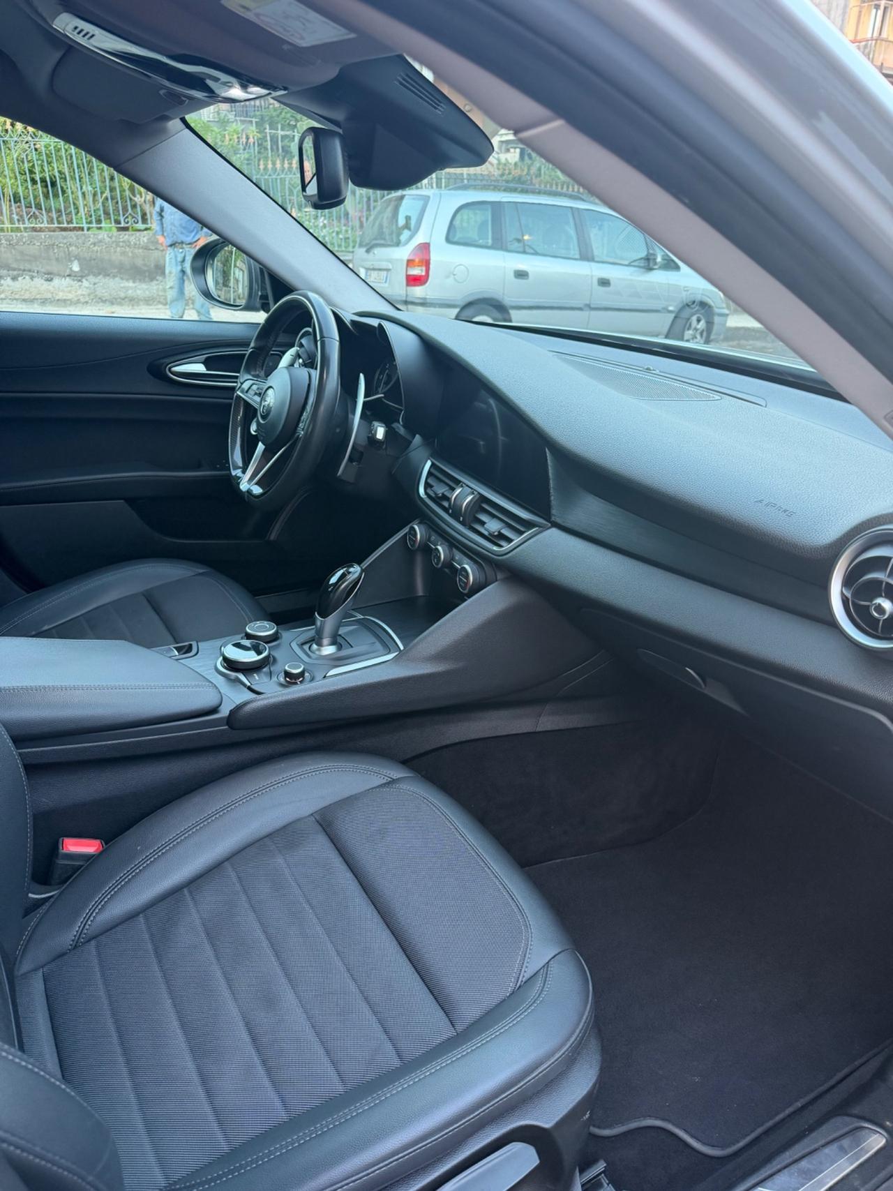 Alfa Romeo Giulia 2.2 Turbodiesel 180 CV AT8 Super