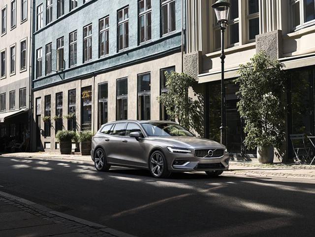 VOLVO V60 D3 Geartronic Inscription*NAVI/PELLE/CRUISE*