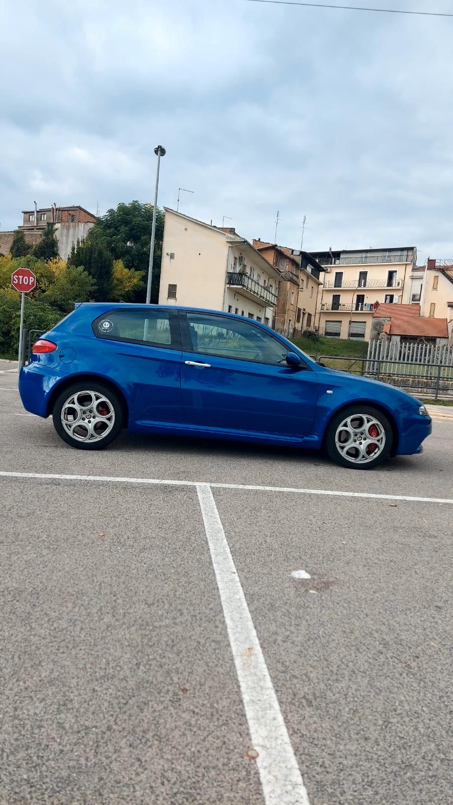 Alfa Romeo 147 3.2i V6 24V cat 3 porte GTA