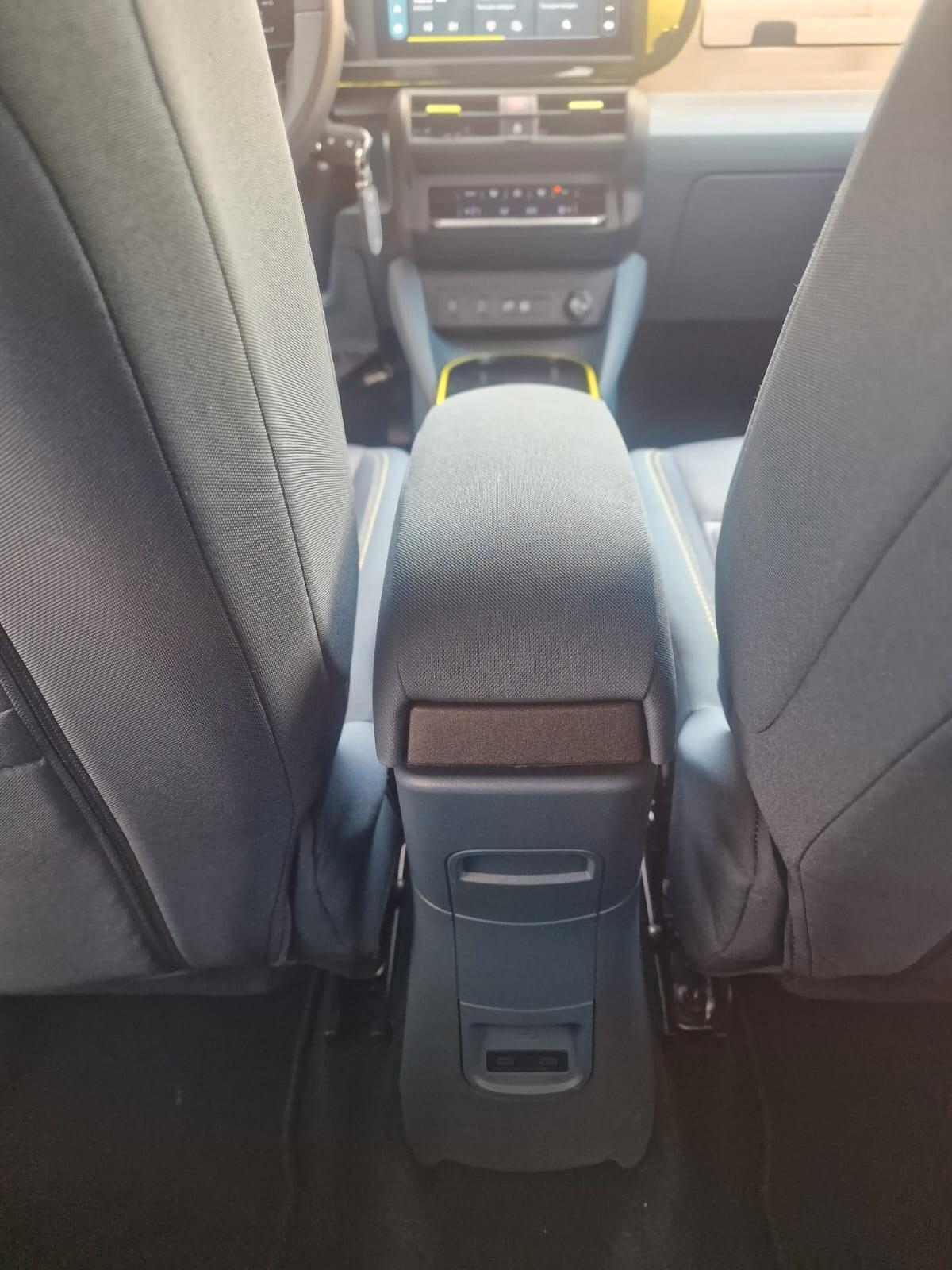 Fiat Grande Panda 1.2 Hybrid 110 CV S&S La Prima