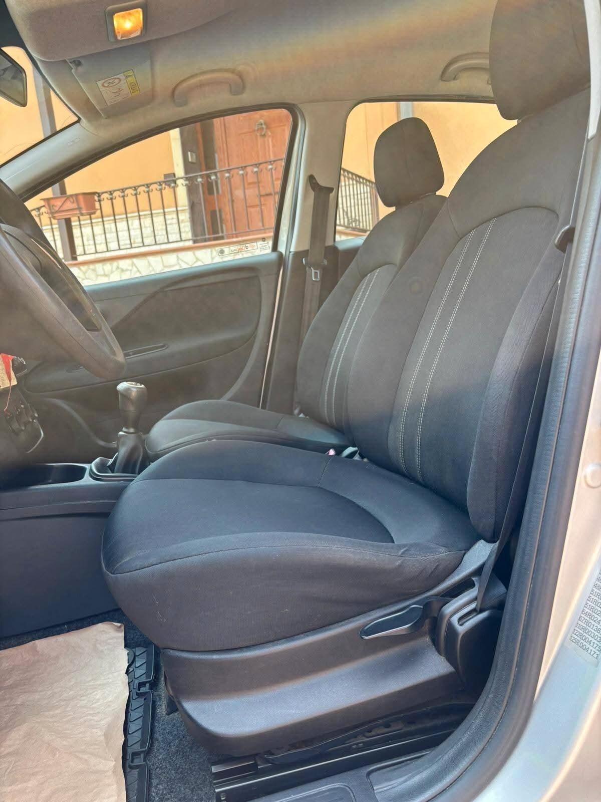 Fiat Punto 1.3 MJT II 75 CV 5 porte Lounge