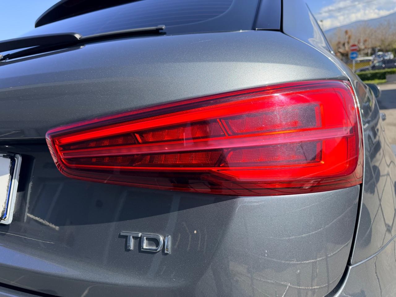 Audi Q3 2.0 TDI 120CV S tronic Sport in garanzia