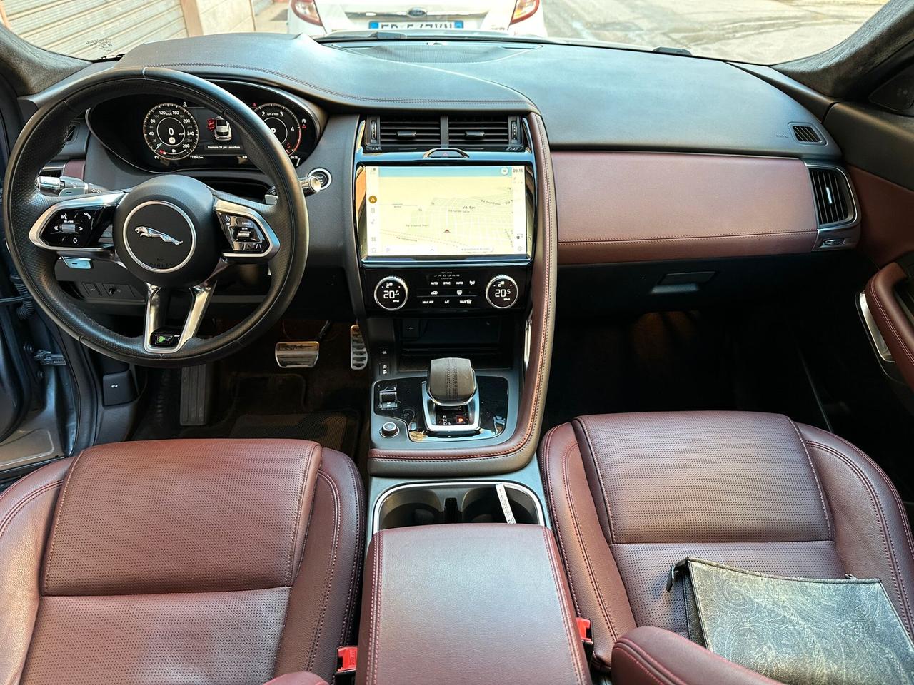 Jaguar E-Pace 2.0D 163CV AWD Auto R-Dynamic TETTO