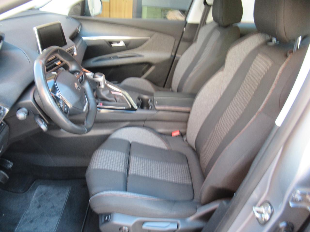 Peugeot 3008 BlueHDi 130 S&S Business