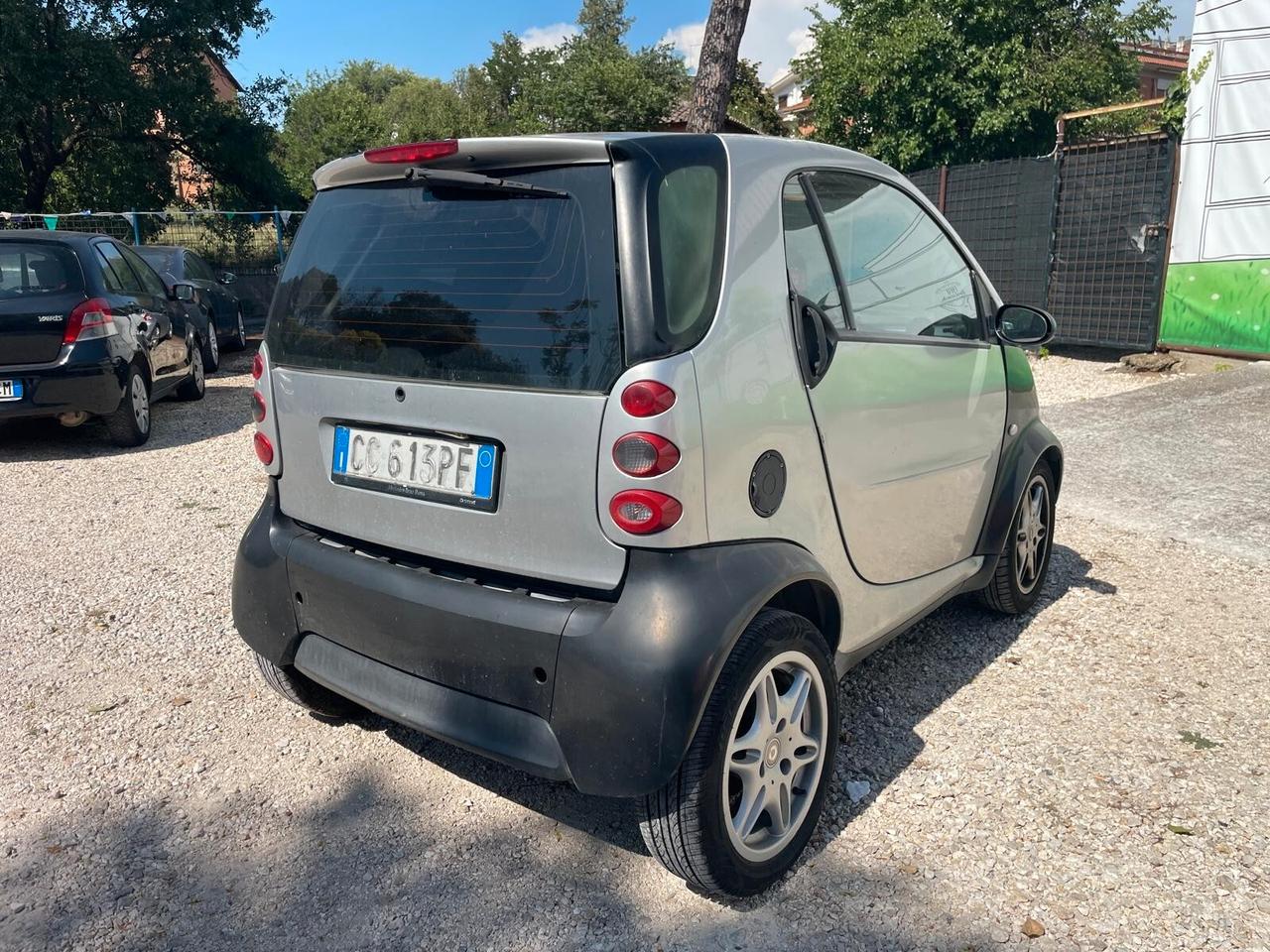 Smart 700 city-coupé pulse