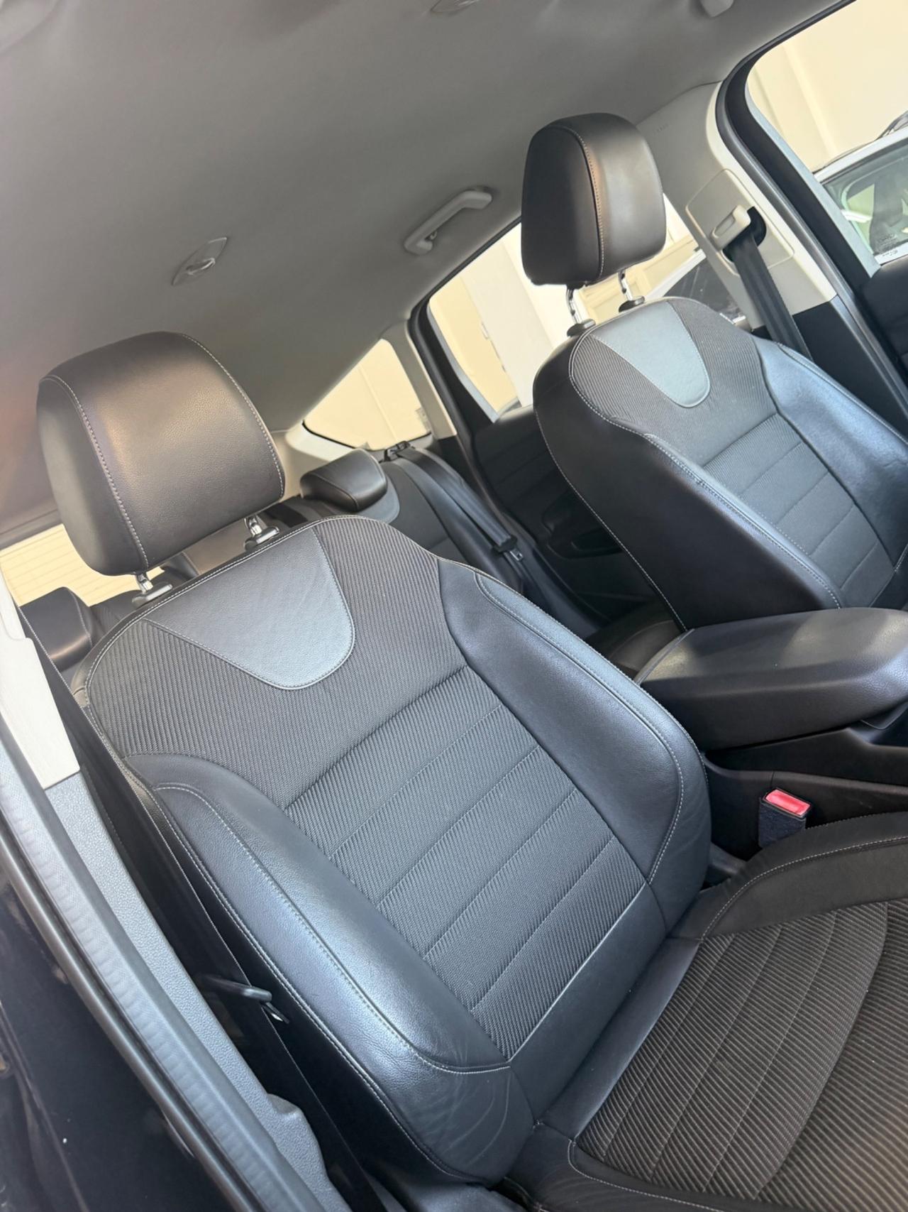 Ford Kuga 2.0 TDCI S&S 2WD Titanium FINANZIABILE