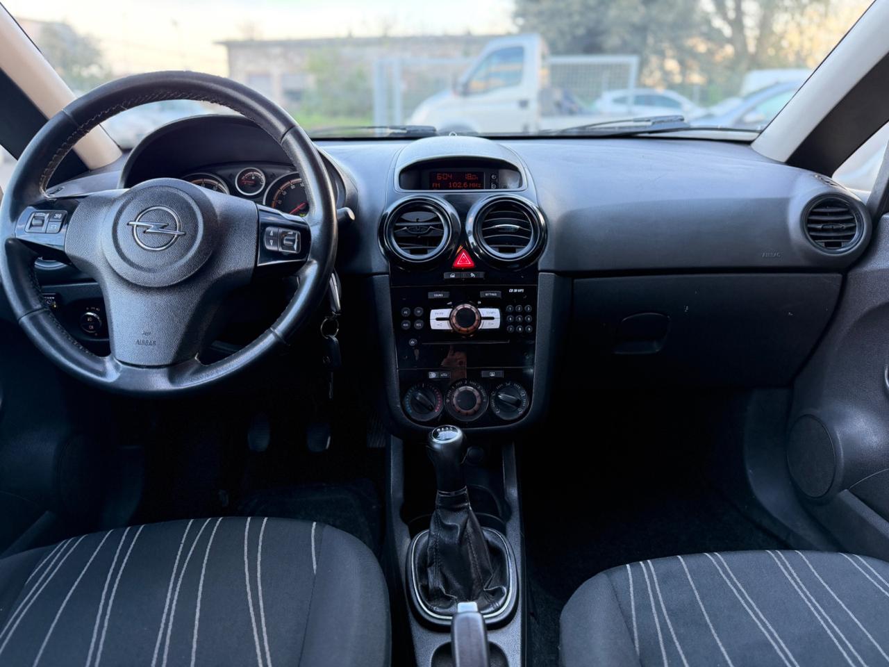 Opel Corsa 1.2 80CV 5 porte GPL-TECH Edition