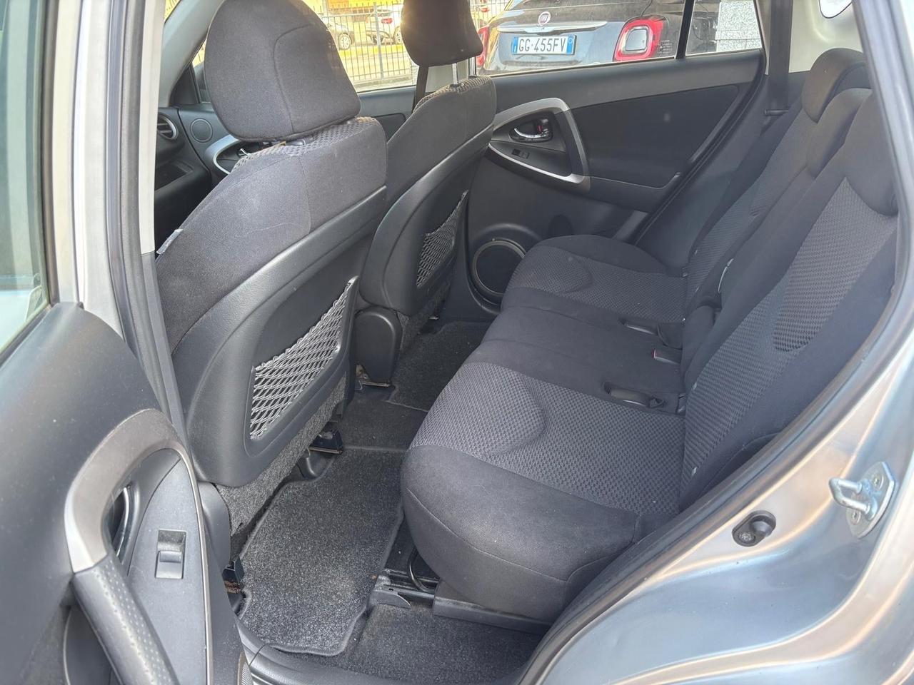 Toyota RAV 4 RAV4 2.2 D-4D 136 CV Sol