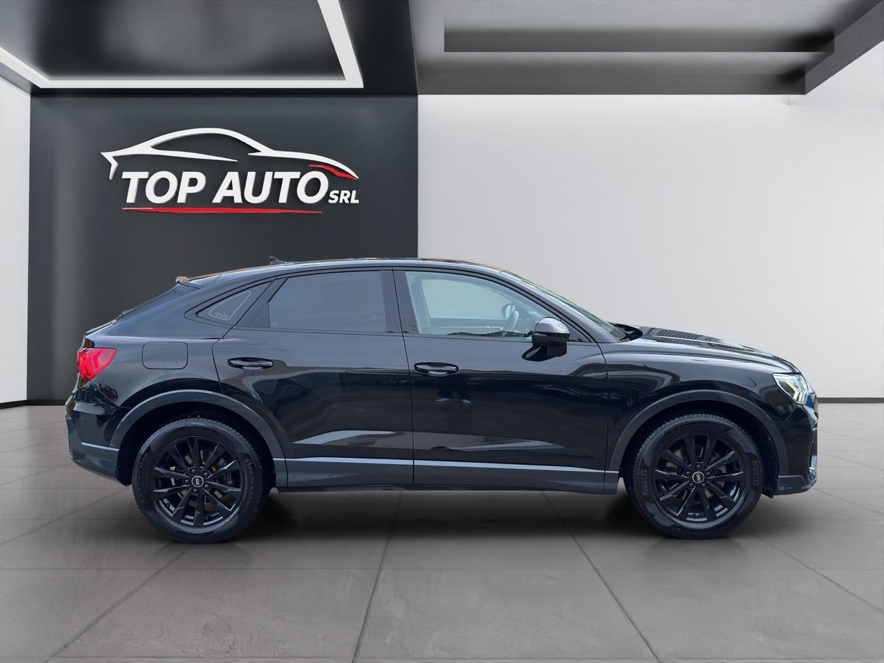 AUDI Q3 SPB 35 TDI S TRONIC IDENTITY BLACK - MY21