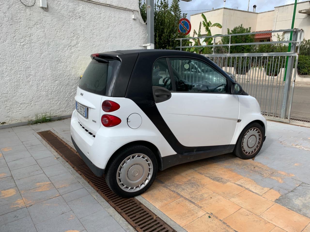 Smart ForTwo 1000 45 kW MHD coupé pure