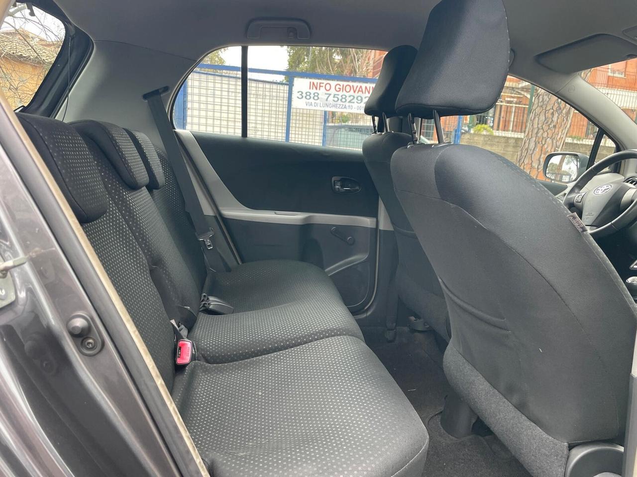 Toyota Yaris 1.3 5 porte M-MT Sol