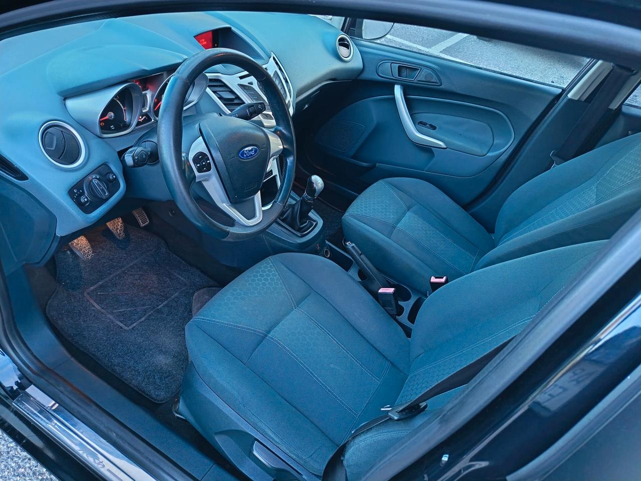 Ford Fiesta 2010 1.4 5 porte Bz.- GPL Titanium NEOPATENTATI LEGGI BENE
