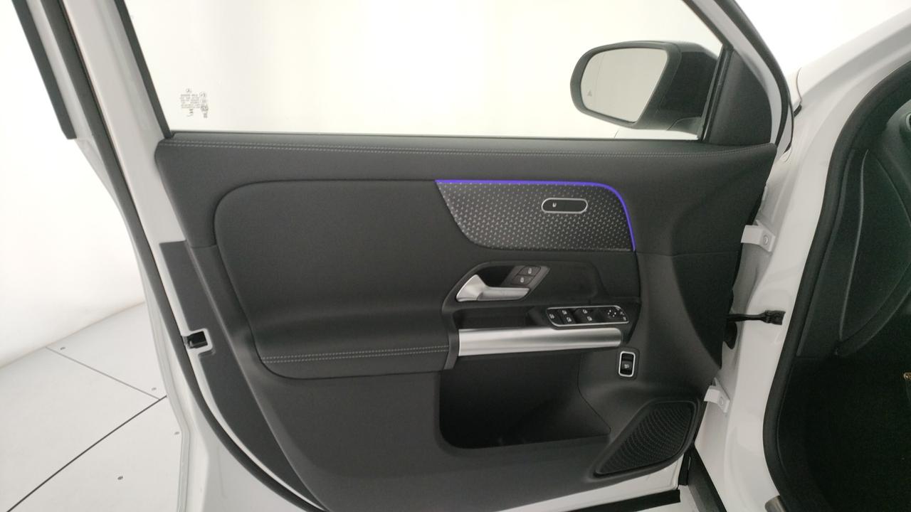 Mercedes-Benz GLA 200 d automatic