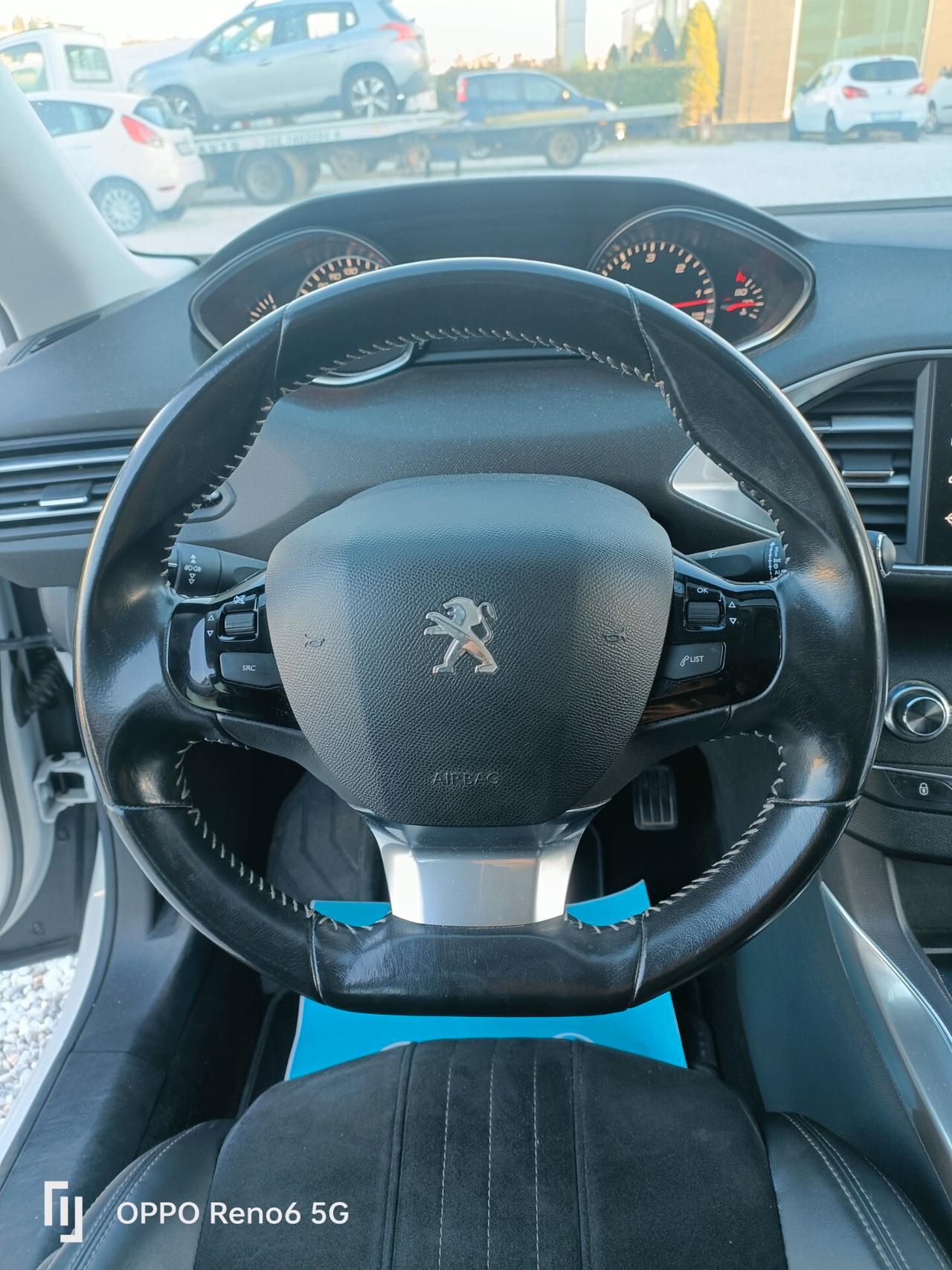 Peugeot 308 1.6 e-HDi 115 CV Stop&Start Business