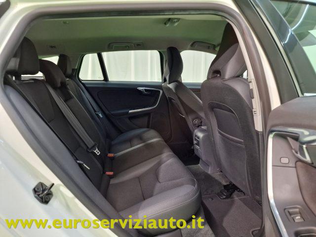 VOLVO V60 D3 Geartronic Momentum