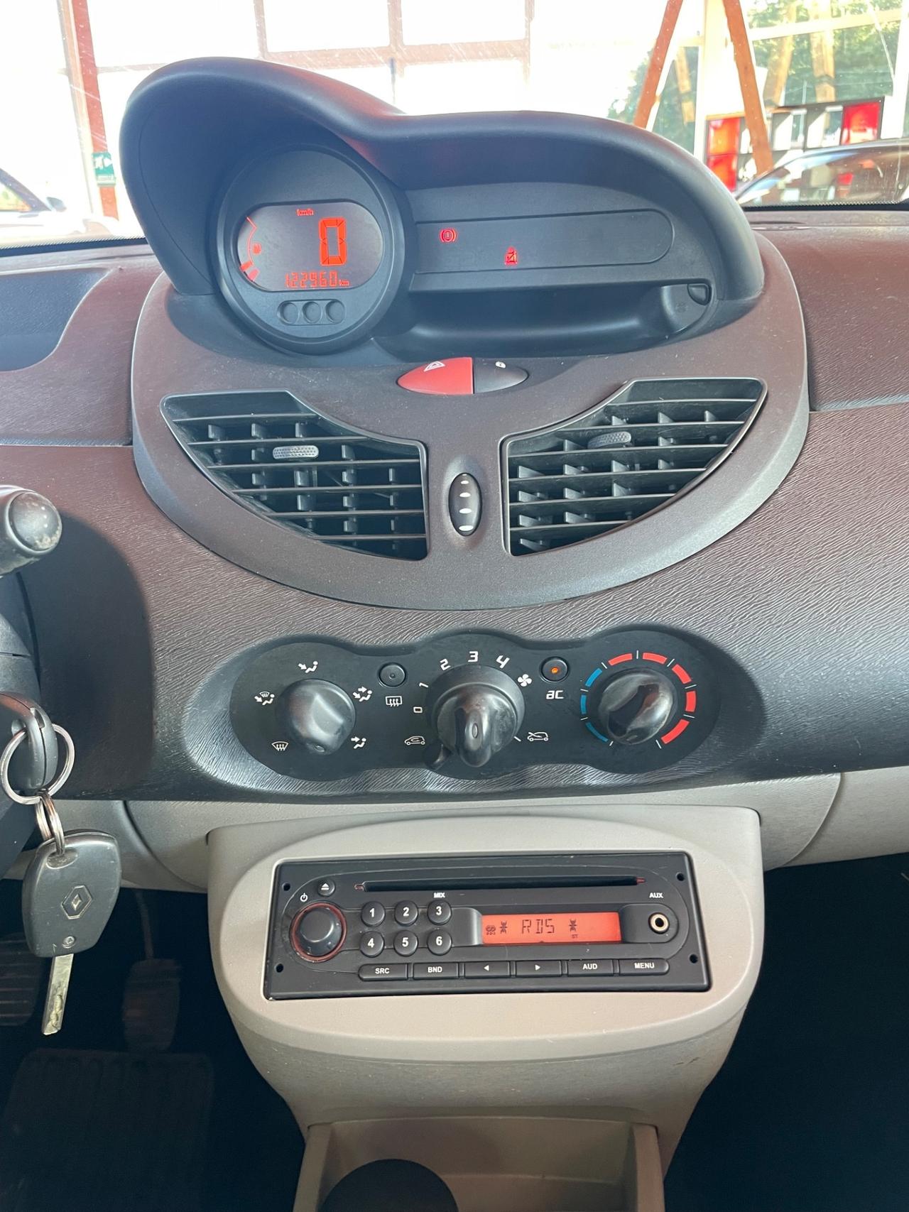 Renault Twingo 1.2 8V Le Iene