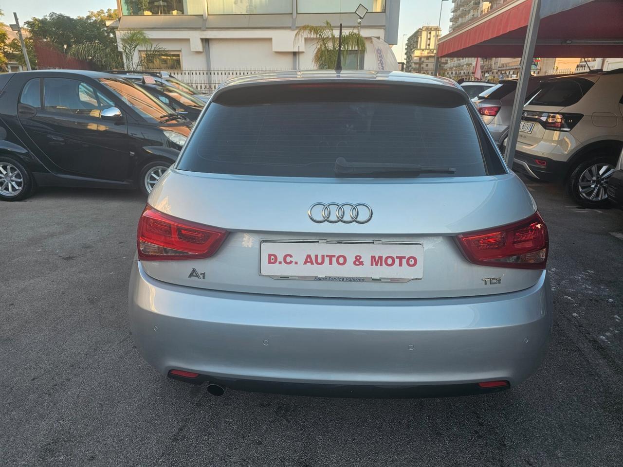 Audi A1 1.6 TDI S tronic 90CV..Da Vetrina..2013