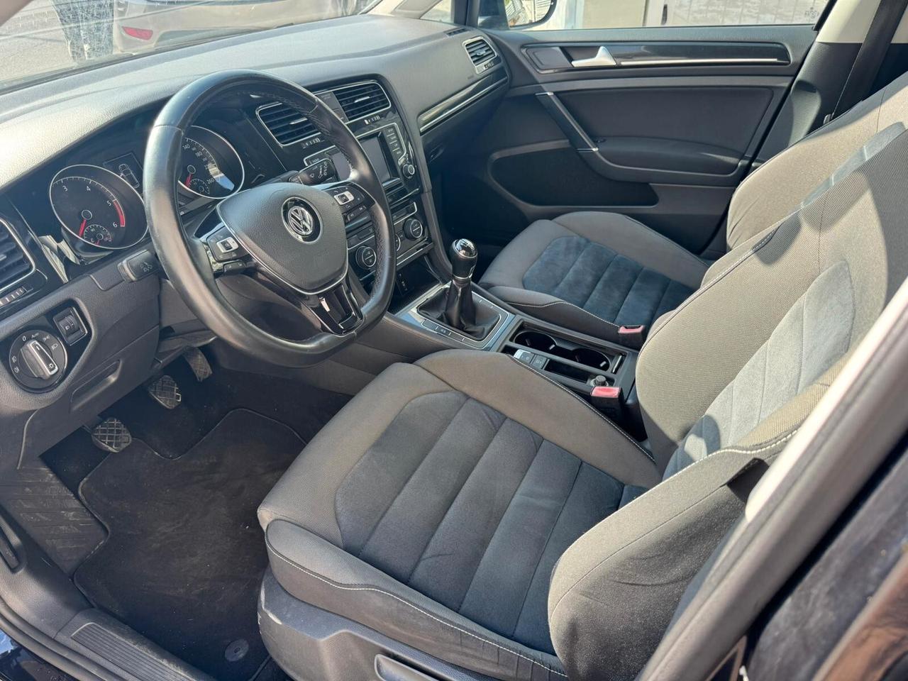 Volkswagen Golf 1.6 TDI DSG 5p. Highline BlueMotion Technology