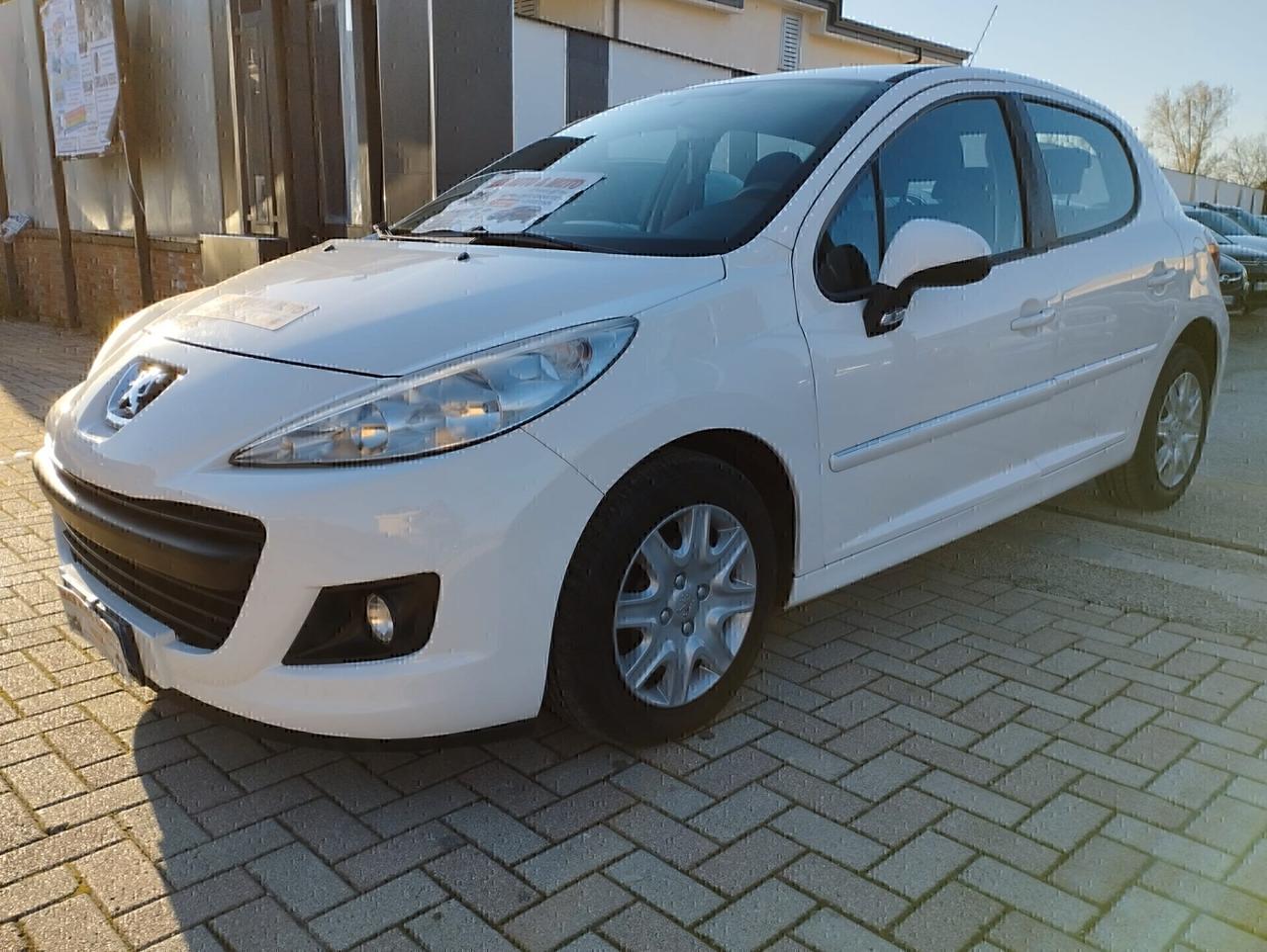 Peugeot 207 gpl - 1 PROPRIETARIO