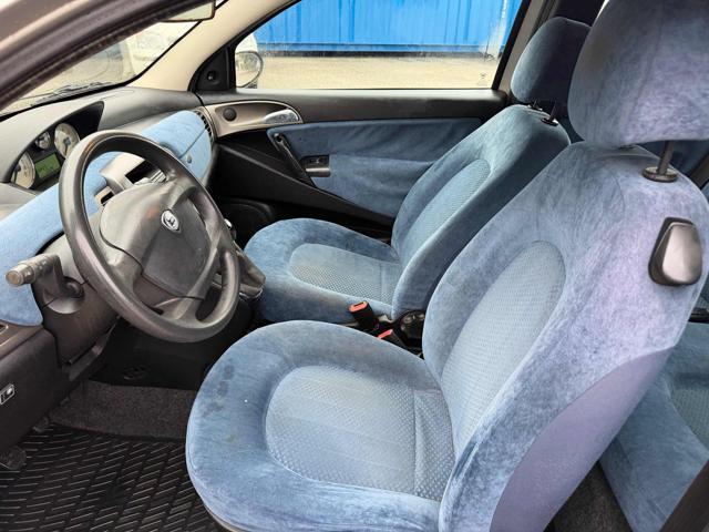 LANCIA Ypsilon 168,423km benzina/gpl 1.2 16V Argento