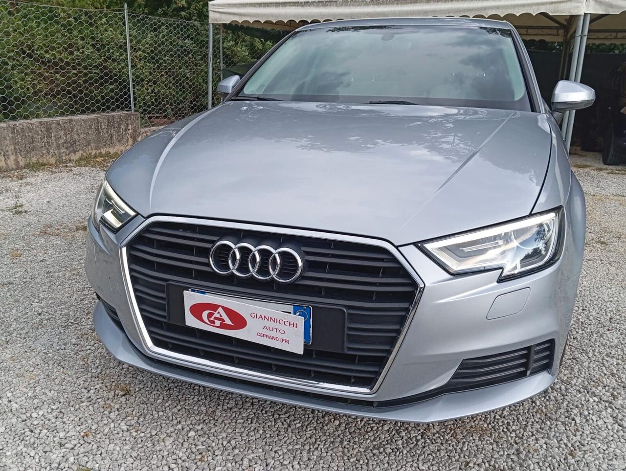 Audi A3 1.6 TDI 116 CV S tronic Business unipro km 98000