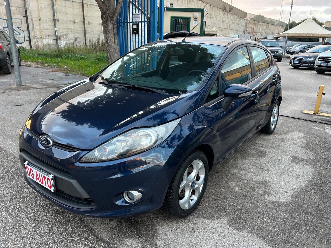 Ford Fiesta 1.2 benzina 60 cavalli 2012 89.000 km