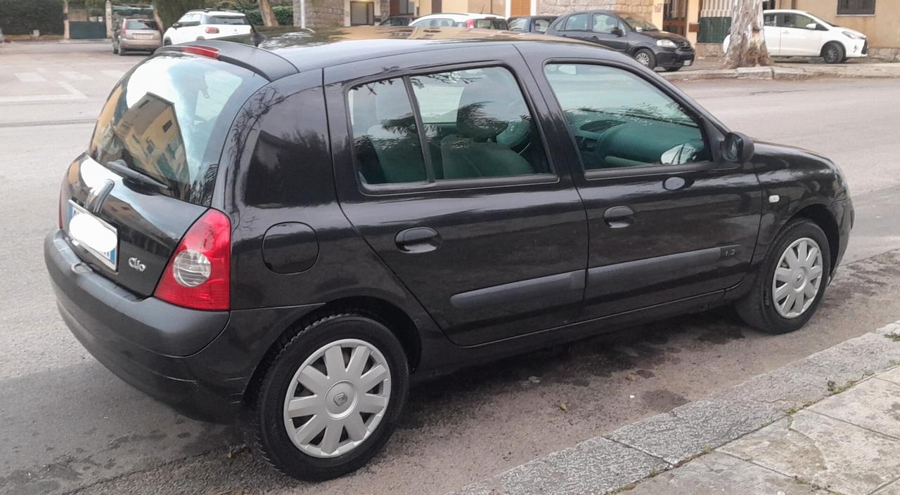 Renault Clio 1.2 cat 5 porte Confort Authentique