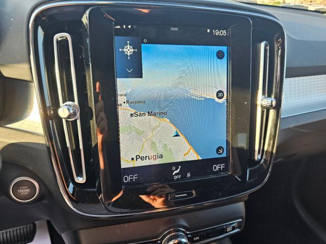 VOLVO XC40 D3 AWD Geartronic Momentum