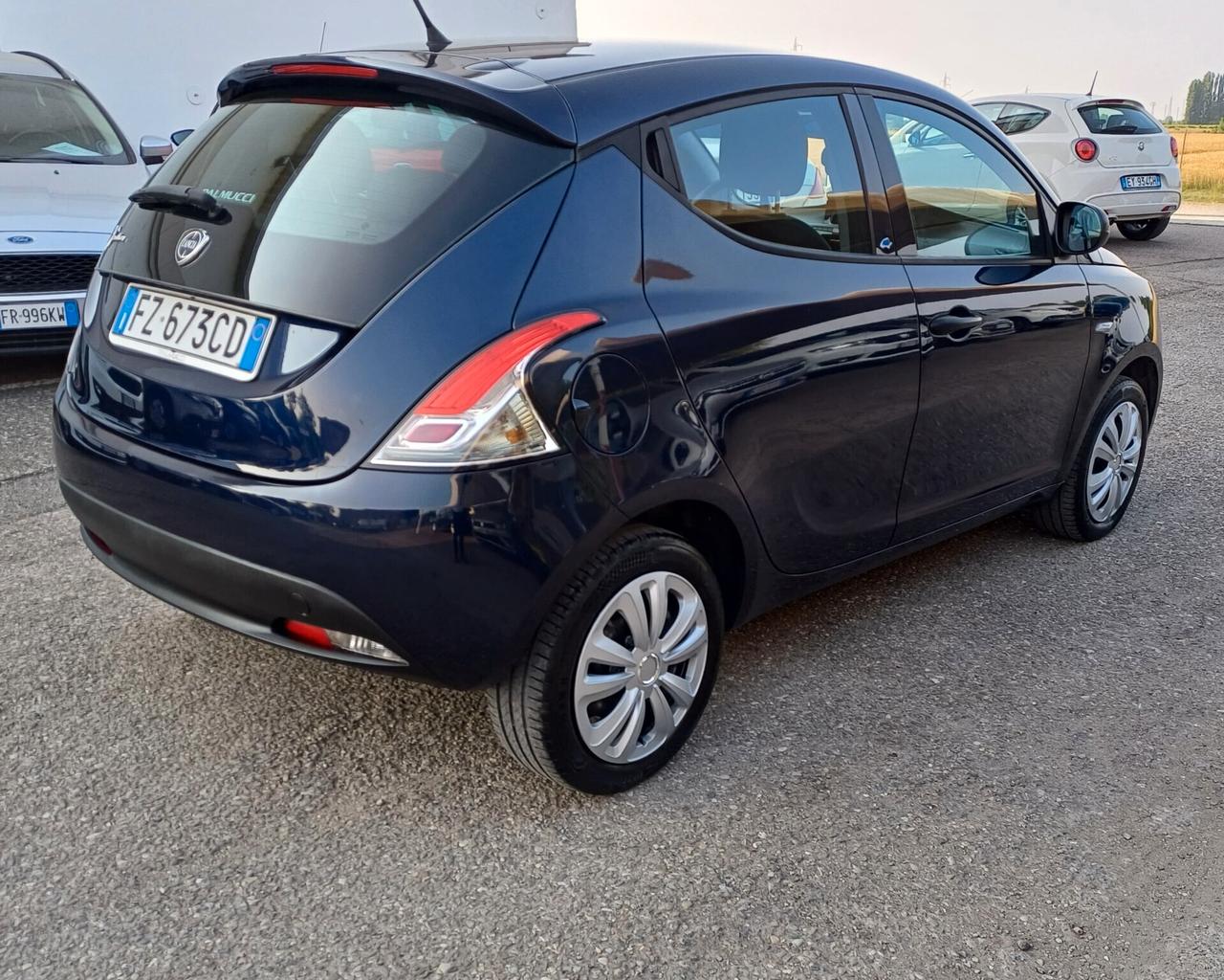 Lancia Ypsilon 1.2 69 CV 5 porte GPL Ecochic Platinum
