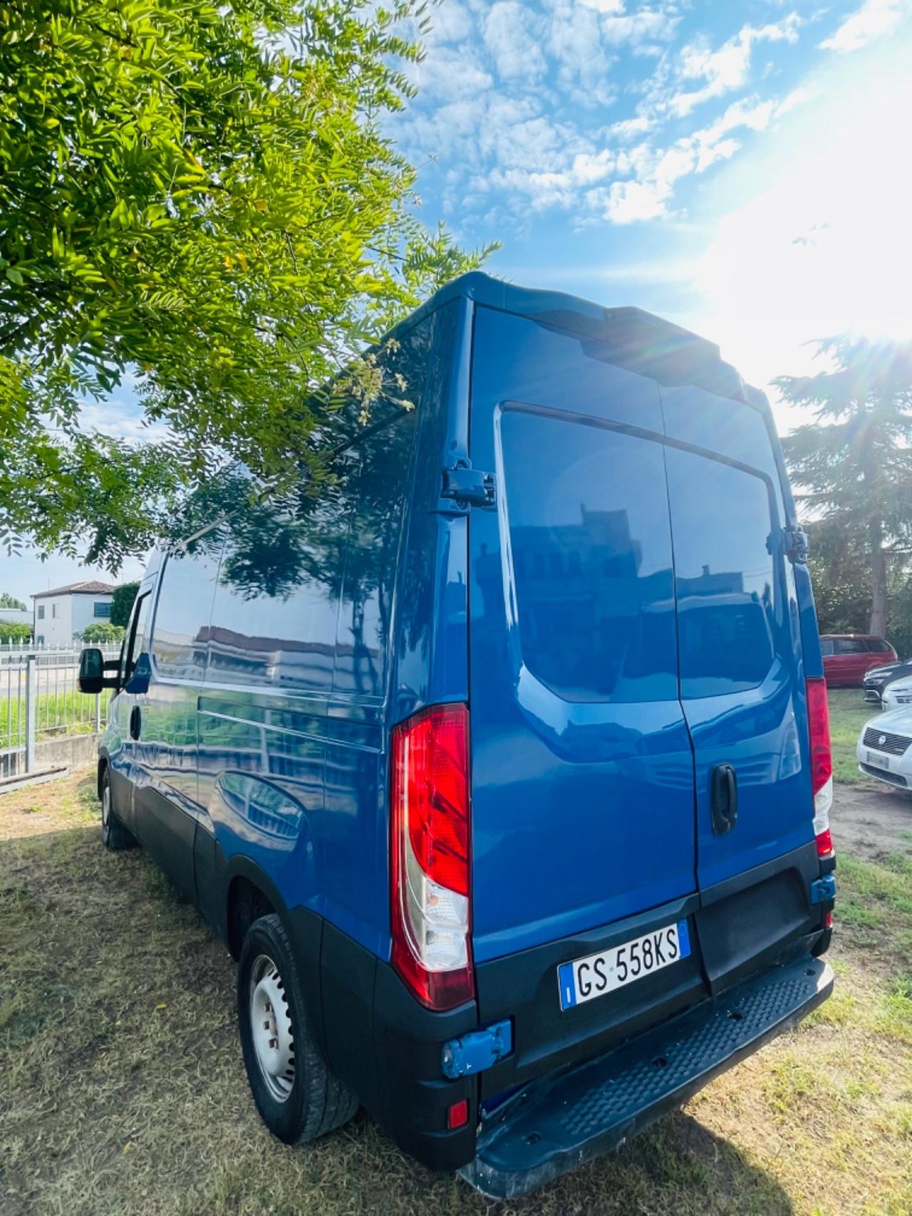 Iveco Daily L2H2