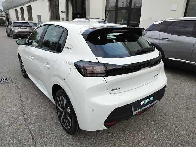 Peugeot 208 Hybrid 110 e-DCS6 Style KM Ø