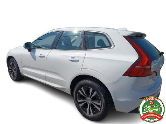 VOLVO XC60 B4 (d) AWD Geartronic Momentum