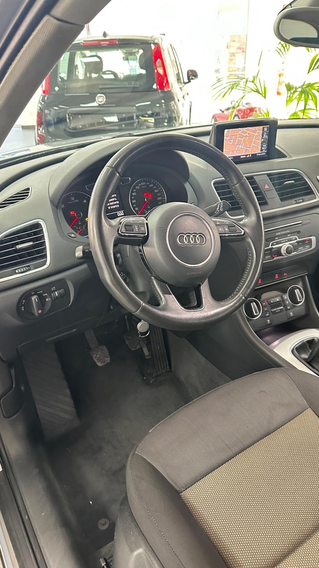 Audi Q3 2.0 TDI 150 CV Business
