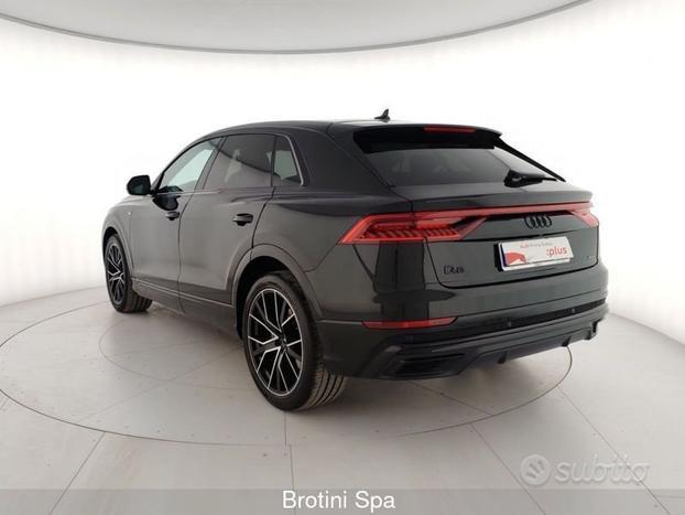 Audi Q8 45 TDI quattro tiptronic Sport