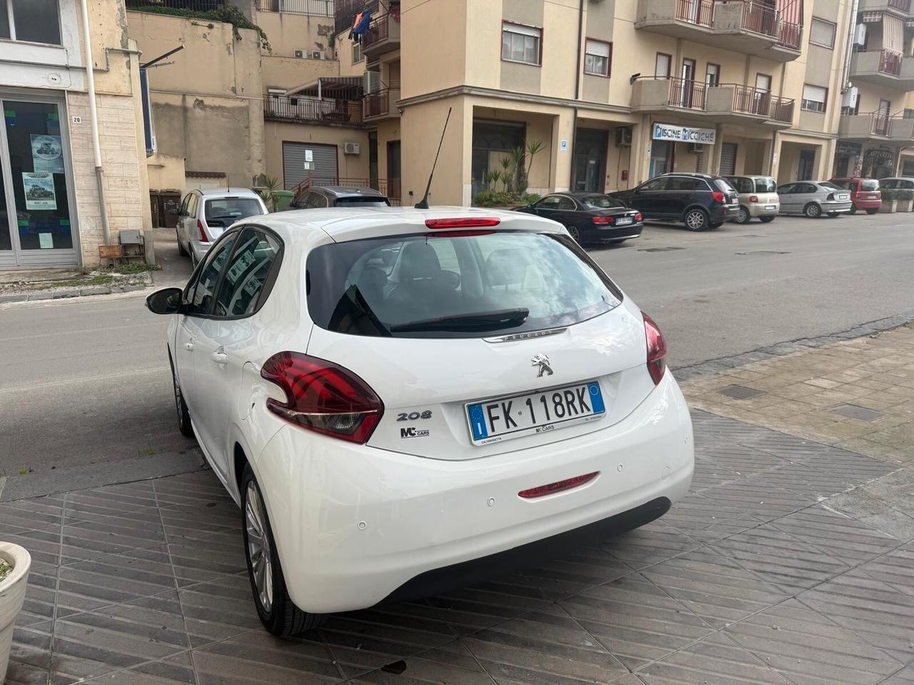 Peugeot 208 BlueHDi 75 5 porte Van Active