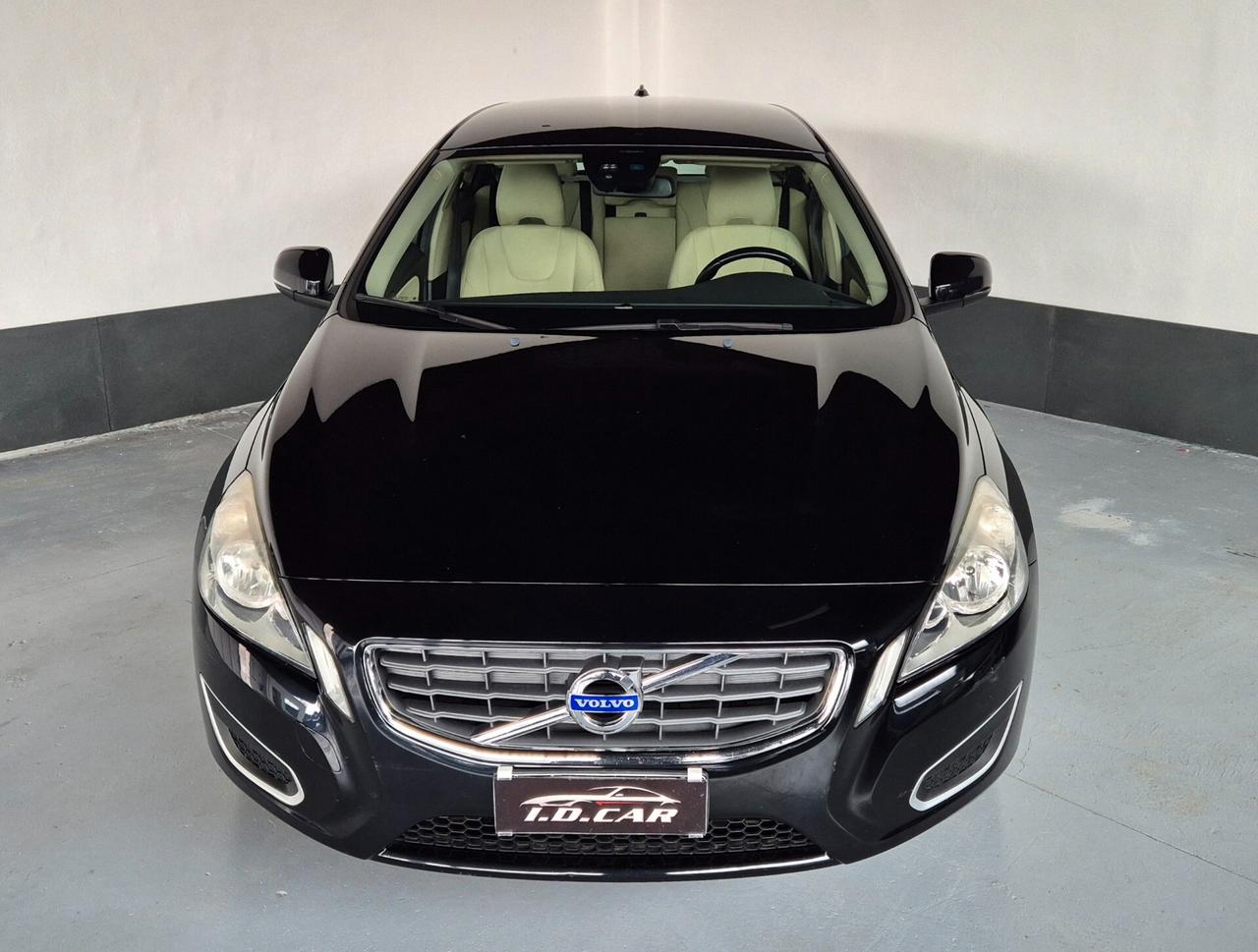Volvo V60 D2 1.6 Powershift Summum