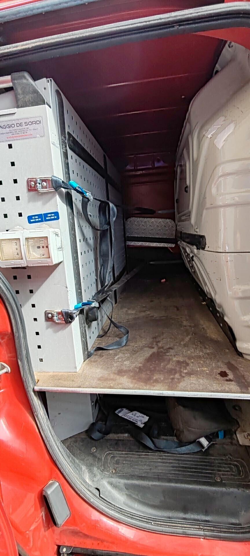 AFFARE Fiat Fiorino 1.3 MJT 95CV Combinato SX