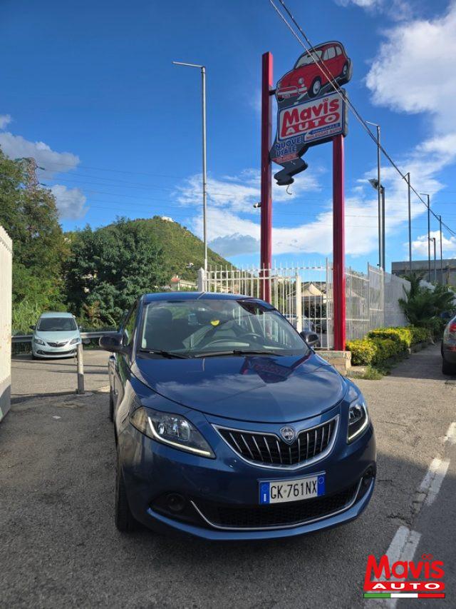 LANCIA Ypsilon 1.0 FireFly 5 porte S&S Hybrid Ecochic Silver