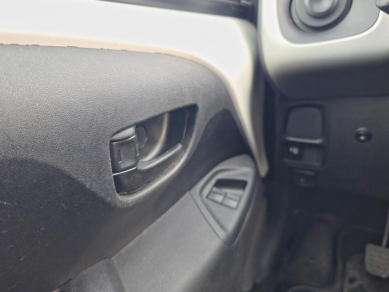 Citroen C1 Airscape VTi 68 5 porte Shine 2016-E6 Manuale NEO