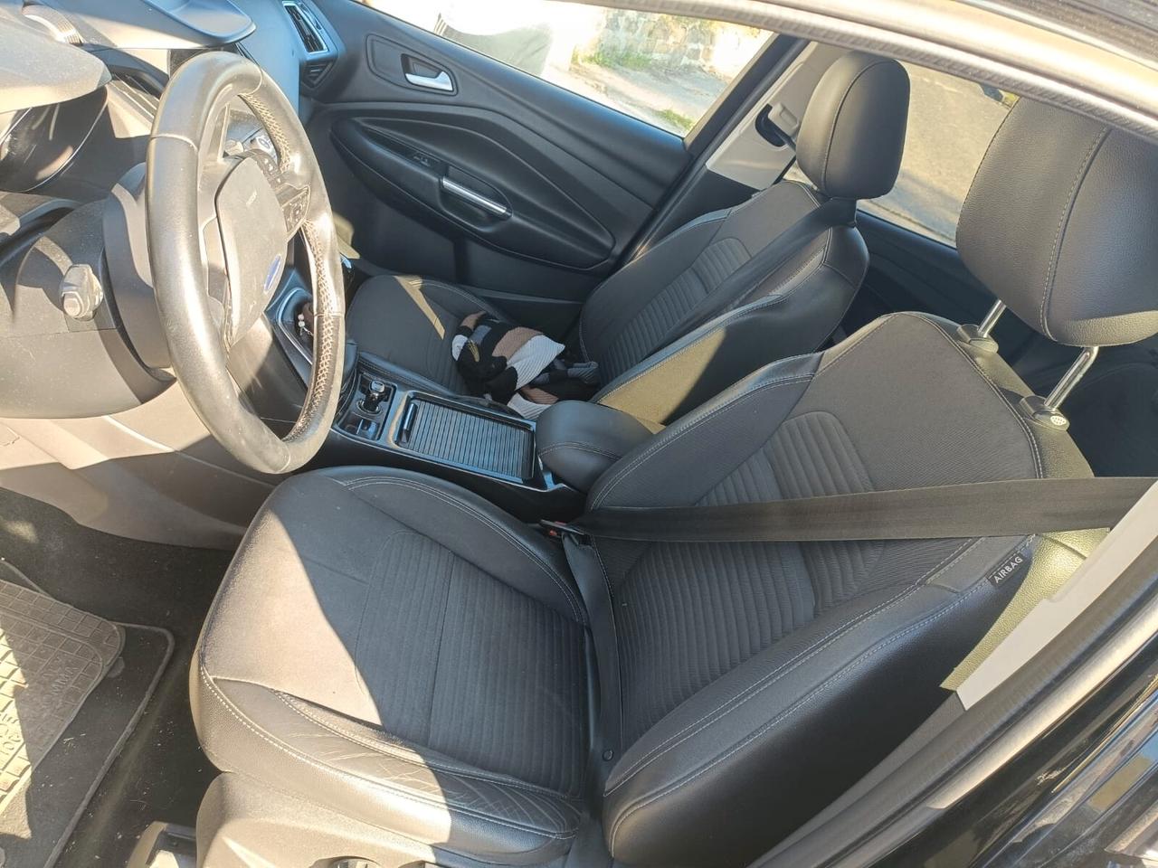 Ford Kuga 2.0 TDCI 150 CV S&S 2WD ST-Line - 2017