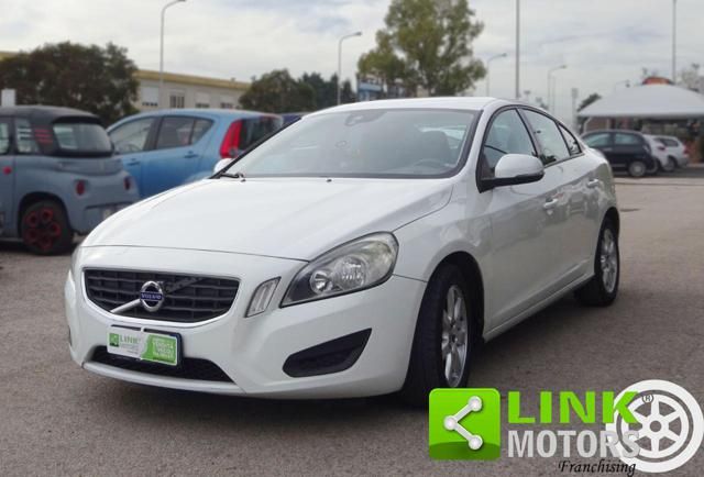 VOLVO S60 D2 115CV Automatic S&amp;S