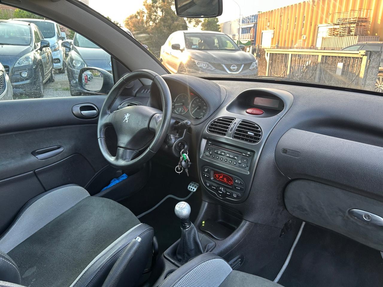 Peugeot 206 1.6 16V CC RC Line