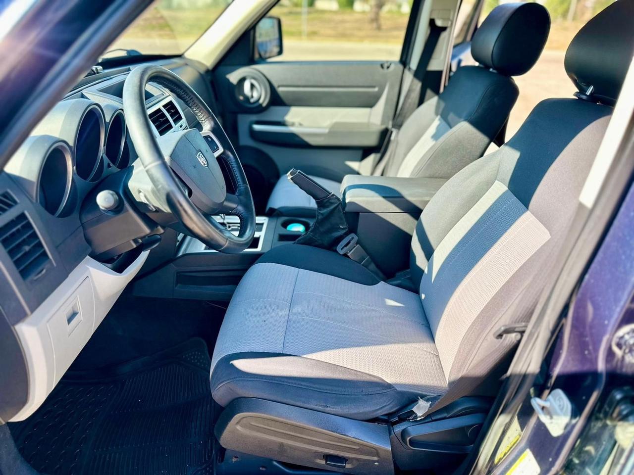 Dodge Nitro 2.8 CRD SXT 4WD Auto