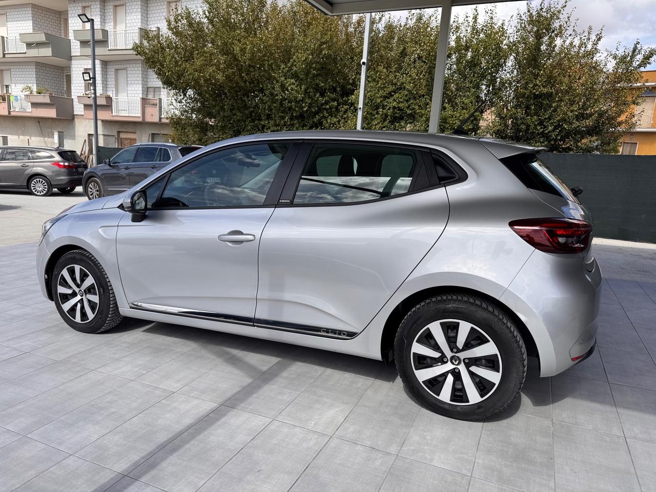 Renault Clio Full Hybrid E-Tech 140 CV AUTOMATICO